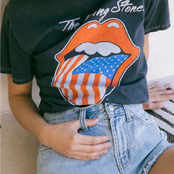 Urban Outfitters The Rolling Stones American Flag Lips Tee 💋🇺🇸 - Picture 5 of 6